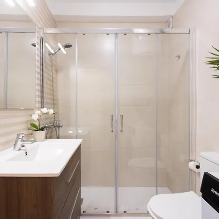 Spectacular View Of Vistas & Ocean 아파트 *